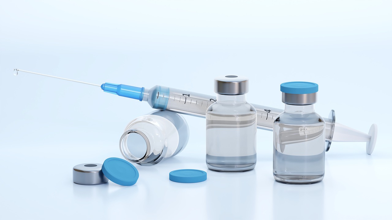 Flu vaccine syringe